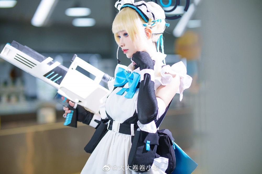 那么老师，请您在身旁注视着我。 碧蓝档案 飞马鸟时@大大卷卷小卷