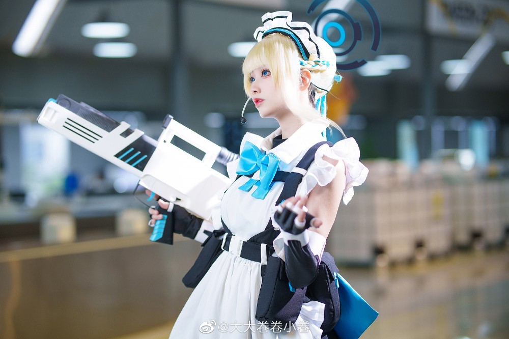 那么老师，请您在身旁注视着我。 碧蓝档案 飞马鸟时@大大卷卷小卷